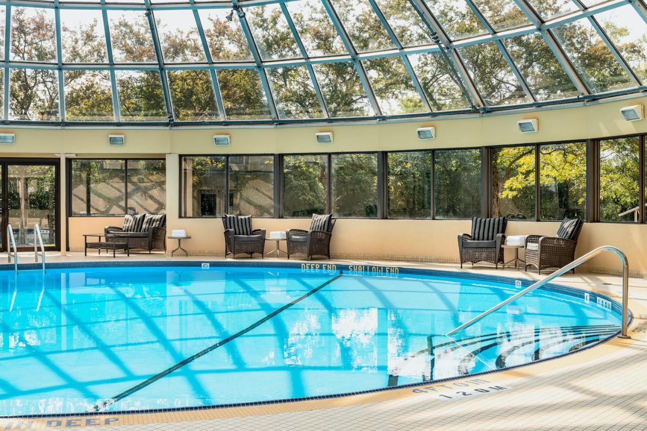 Sheraton Toronto Airport Hotel & Conference Centre Екстер'єр фото