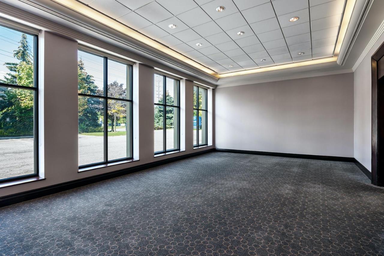 Sheraton Toronto Airport Hotel & Conference Centre Екстер'єр фото