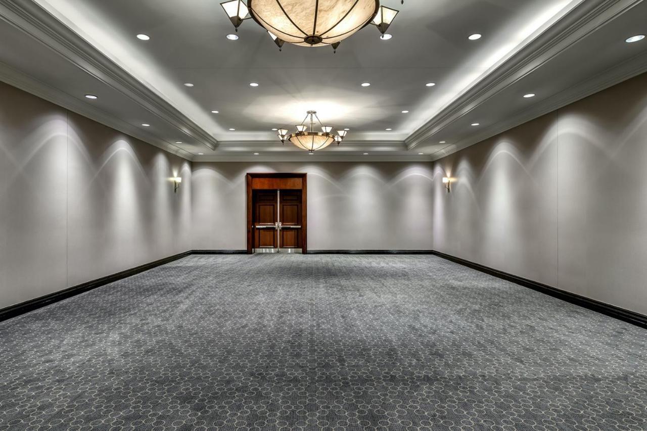 Sheraton Toronto Airport Hotel & Conference Centre Екстер'єр фото