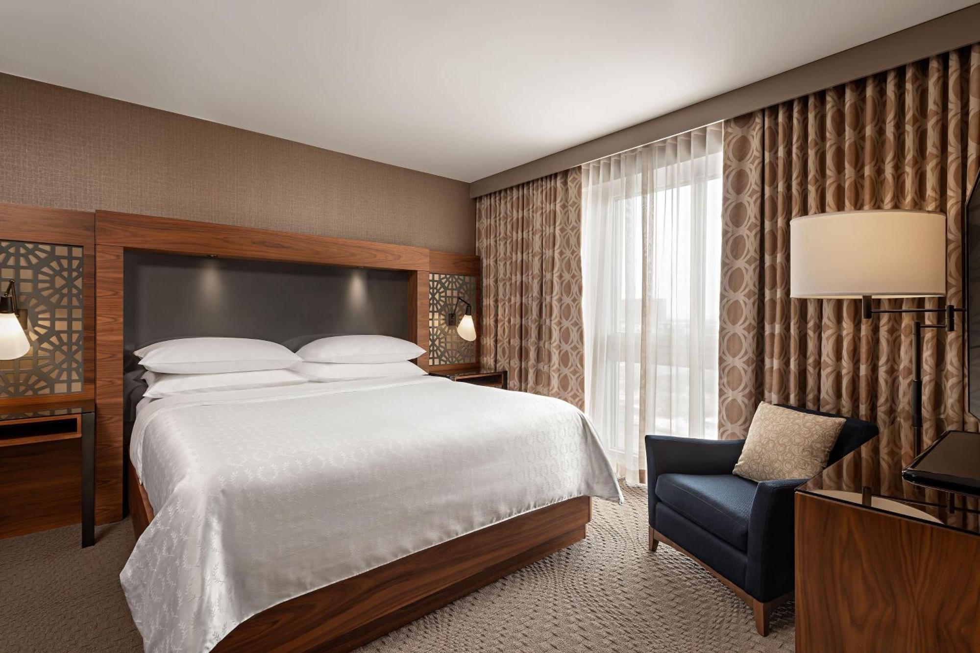 Sheraton Toronto Airport Hotel & Conference Centre Екстер'єр фото