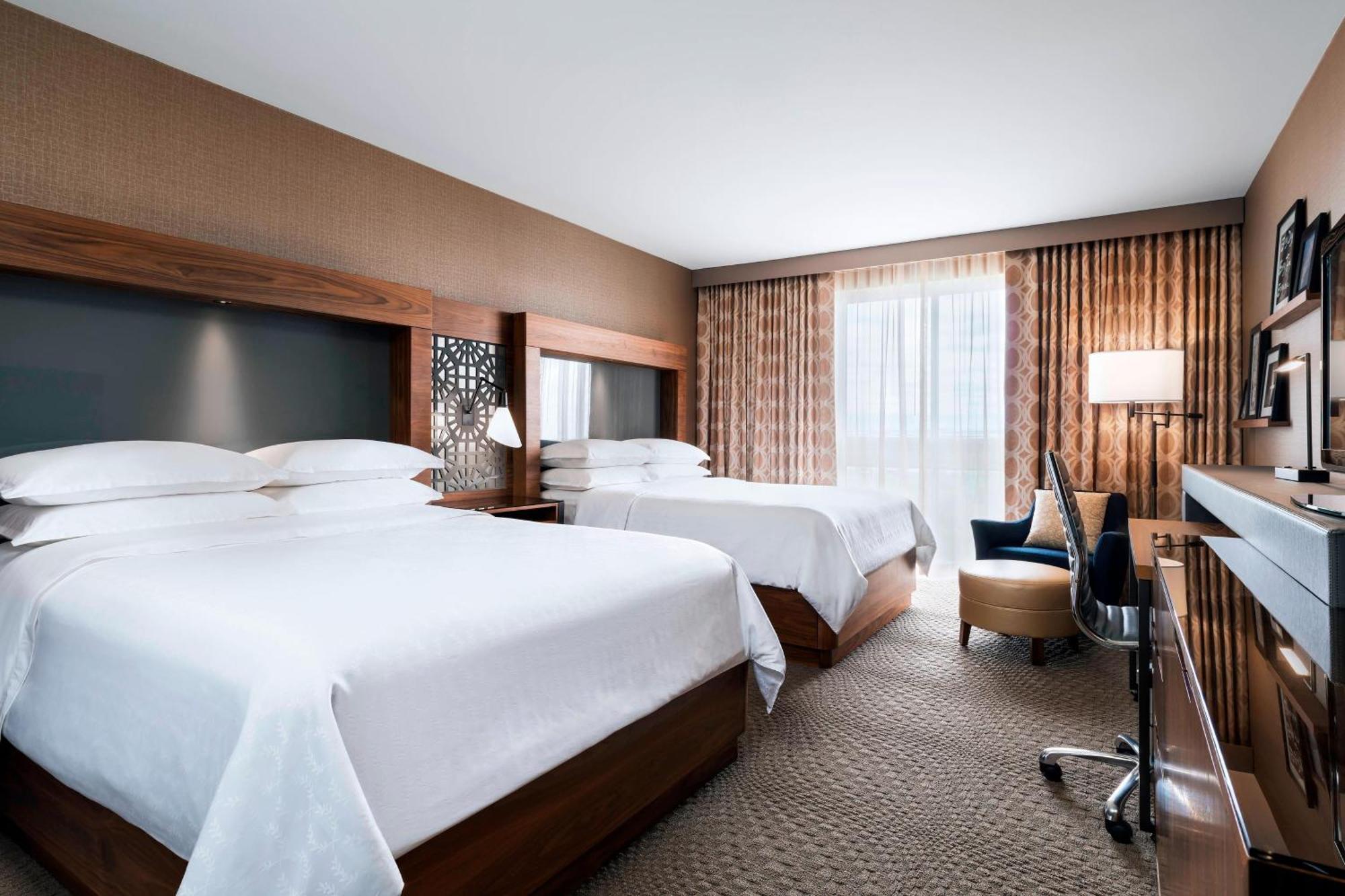 Sheraton Toronto Airport Hotel & Conference Centre Екстер'єр фото
