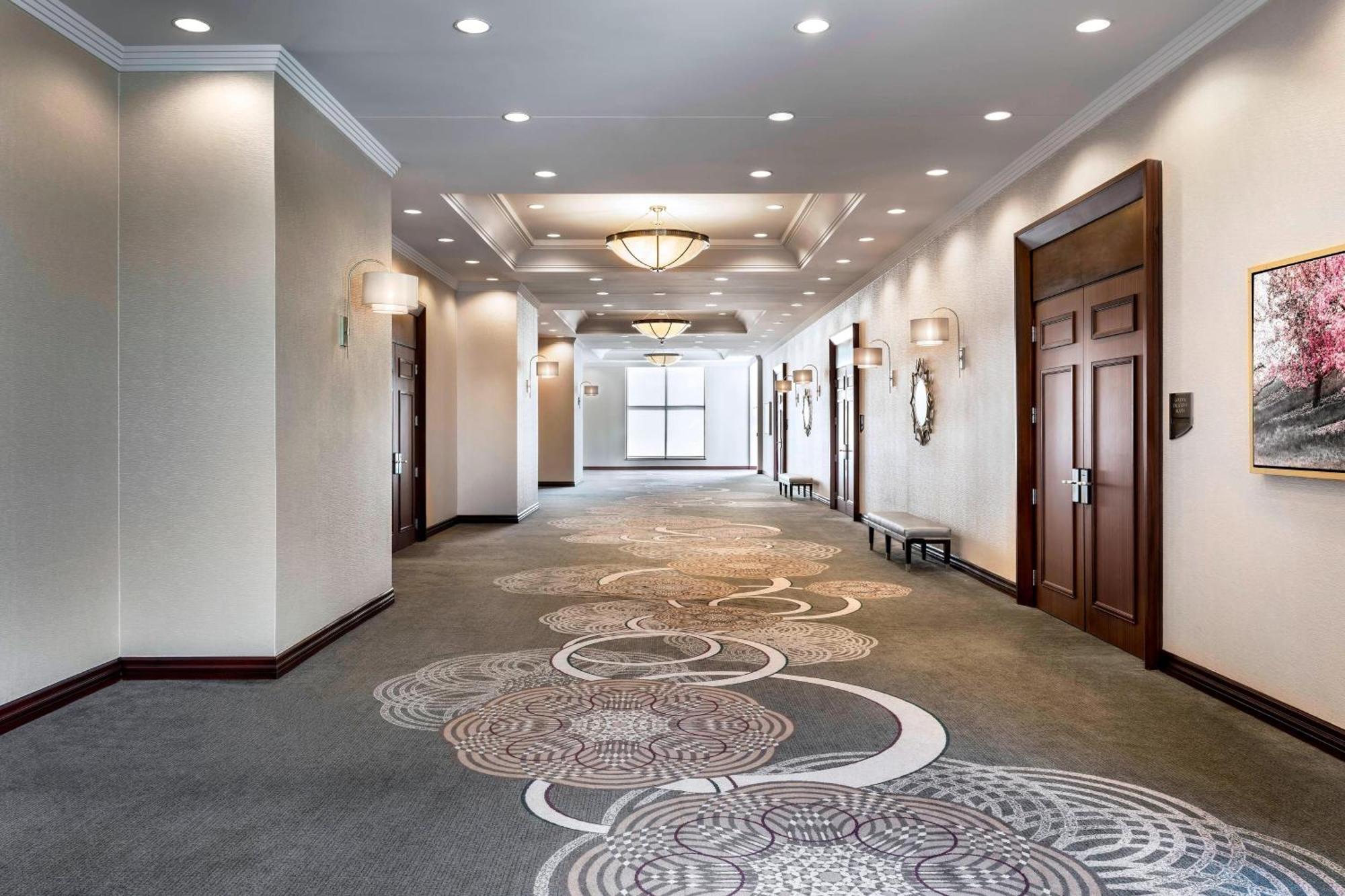 Sheraton Toronto Airport Hotel & Conference Centre Екстер'єр фото