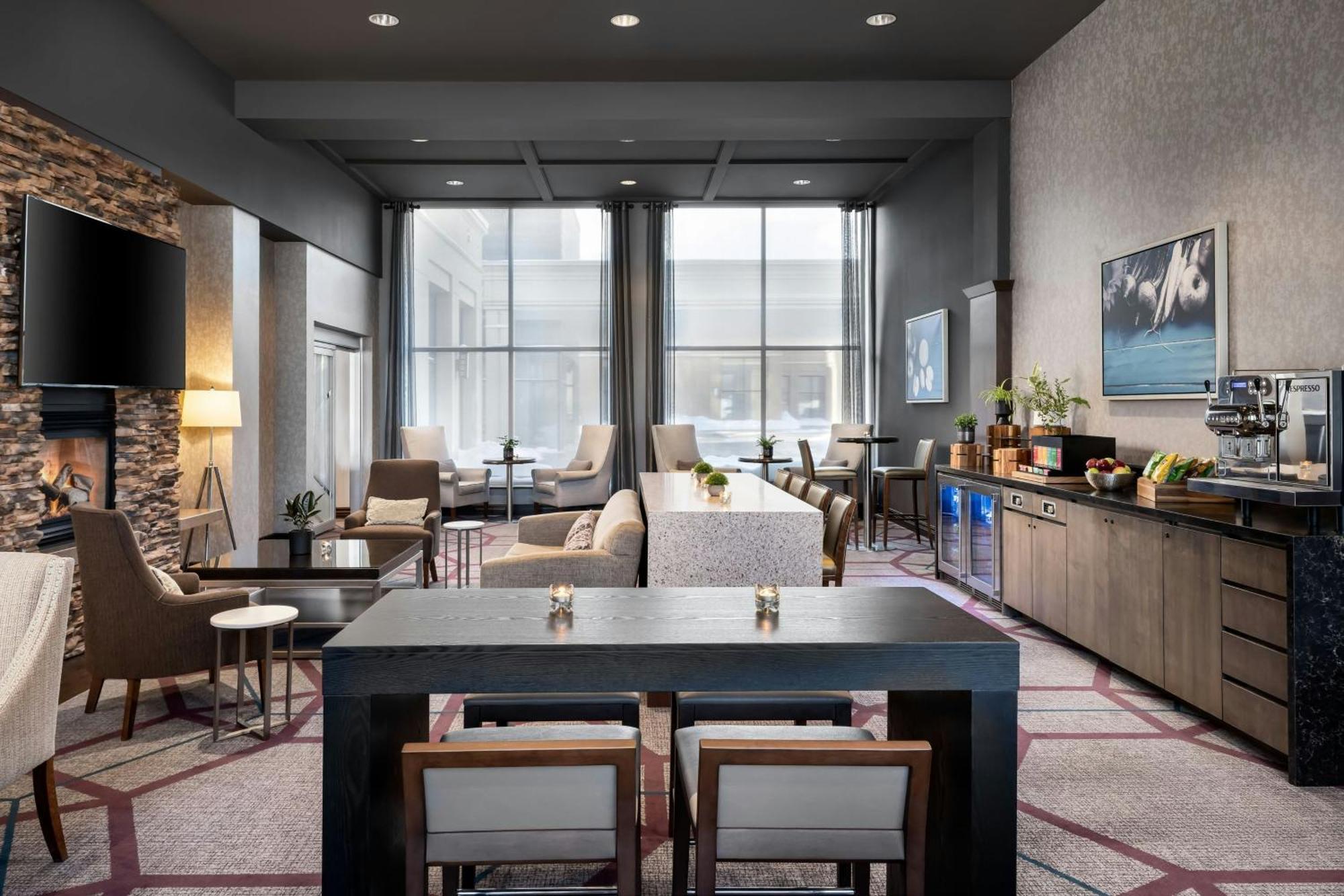 Sheraton Toronto Airport Hotel & Conference Centre Екстер'єр фото